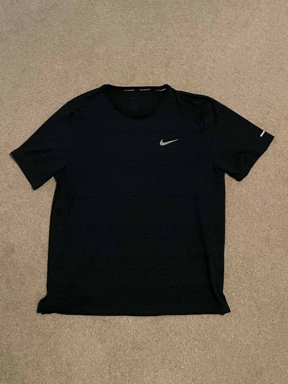 Mens Medium Nike shirt